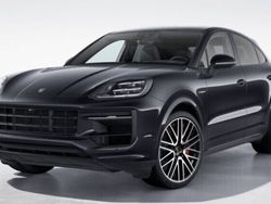 Utilisé 2023 Porsche Cayenne S E-Hybrid SUV | 169 900 €