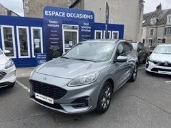 Gris Utilisé 2022 Ford Kuga ST-Line X SUV | 28 499 € (Prix juste)