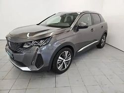 Gris Utilisé 2021 Peugeot 3008 Allure SUV | 22 989 € (Prix juste)