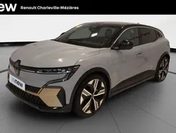 Gris Utilisé 2022 Renault Mégane Iconic Berline | 27 990 € (Prix juste)