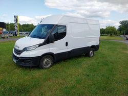 Blanc Utilisé 2023 Iveco Daily Berline | 34 990 €