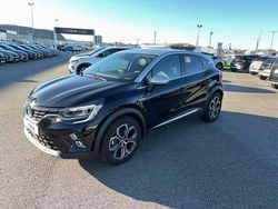 Noir Utilisé 2024 Renault Captur Techno SUV | 25 490 € (Prix assez cher)