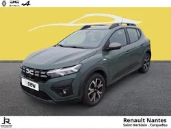Gris Utilisé 2023 Dacia Sandero Expression Citadine | 15 490 € (Prix juste)