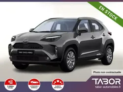 Gris Nouvelle 2025 Toyota Yaris Cross SUV | 24 947 €