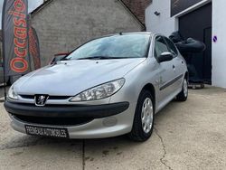 Gris Utilisé 2004 Peugeot 206 Citadine | 2 460 €