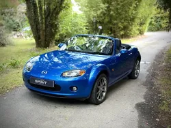 Bleu Utilisé 2006 Mazda MX5 Cabriolet | 8 250 €
