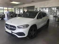 Blanc Utilisé 2022 Mercedes GLA200 Progressive SUV | 37 800 € (Prix juste)