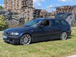 Bleu Utilisé 2004 BMW 330 Sport Line Break | 4 500 €