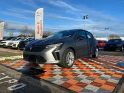 Gris Nouvelle 2024 Renault Clio V Evolution Berline | 18 980 € (Prix juste)