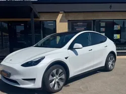 Blanc Utilisé 2023 Tesla Model Y Standard Range SUV | 32 990 € (Bon prix)