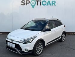 Polar white / phantom black Utilisé 2020 Hyundai i20 Active Citadine | 13 990 € (Bon prix)
