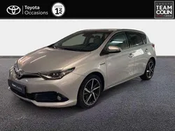 Utilisé 2016 Toyota Auris Hybrid Lounge Berline | 14 900 € (Prix juste)