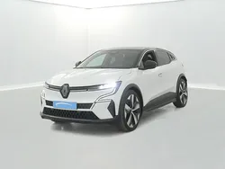 Utilisé 2022 Renault Mégane Techno Berline | 23 970 € (Prix juste)