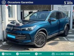 Nightshade blue métallisée Utilisé 2024 VW Tiguan Elegance SUV | 45 989 €