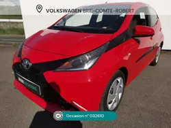 Rouge Utilisé 2016 Toyota Aygo X-wave Citadine | 8 990 € (Prix juste)