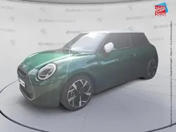Vert Utilisé 2025 Mini Cooper SE Favoured Citadine | 38 999 €