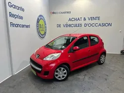Rouge Utilisé 2011 Peugeot 107 Active Citadine | 5 490 € (Prix juste)