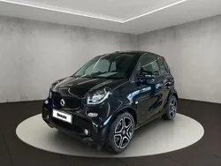 Noir Utilisé 2016 Smart ForTwo Cabrio Prime Cabriolet | 10 250 €