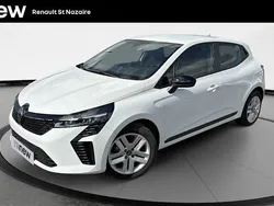 Blanc Utilisé 2024 Renault Clio V Evolution Citadine | 16 990 €