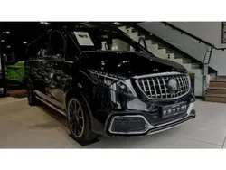 Noir Utilisé 2024 Mercedes V300 AMG line Monospace | 119 990 €