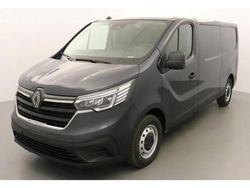 Gris Nouvelle 2025 Renault Trafic Van | 33 490 € (Prix juste)