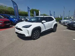 Blanc Utilisé 2023 Toyota Yaris Cross Design SUV | 21 499 € (Prix juste)
