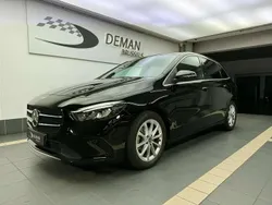 Noir Utilisé 2021 Mercedes B180 Progressive Monospace | 24 900 € (Prix juste)