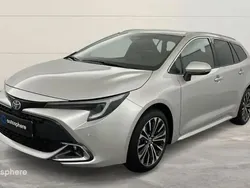 Blanc Utilisé 2024 Toyota Corolla Design Break | 29 990 € (Prix juste)