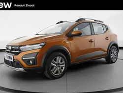 Orange Utilisé 2021 Dacia Sandero Comfort Citadine | 14 299 € (Prix juste)