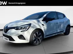 Blanc Utilisé 2022 Renault Clio V LIMITED Citadine | 14 980 € (Prix juste)