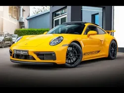 Jaune Utilisé 2023 Porsche 911 Carrera 4 GTS Coupé | 174 350 € (Bon prix)