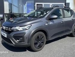 Gris Utilisé 2024 Dacia Sandero Expression Citadine | 16 299 € (Prix juste)