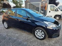 Bleu Utilisé 2018 Peugeot 208 Active Citadine | 6 990 € (Prix juste)