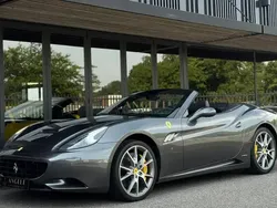 Utilisé 2010 Ferrari California Cabriolet | 114 990 € (Prix juste)