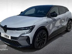 Biton Nouvelle 2025 Renault Mégane Iconic SUV | 40 848 € (Prix cher)