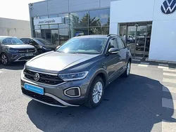 Utilisé 2024 VW T-Roc Life SUV | 24 590 € (Prix juste)
