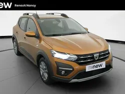 Orange Utilisé 2022 Dacia Sandero Comfort Citadine | 11 752 € (Prix juste)