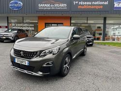 Gris Utilisé 2019 Peugeot 3008 Allure SUV | 16 480 € (Prix juste)