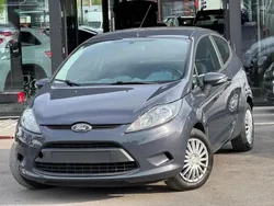 Gris Utilisé 2010 Ford Fiesta Citadine | 1 000 € (Bon prix)