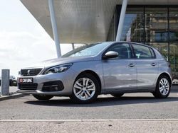 Utilisé 2021 Peugeot 308 Active Berline | 17 990 € (Prix juste)