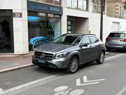 Gris Utilisé 2018 Mercedes GLA180 SUV | 15 990 €