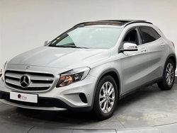 Gris Utilisé 2016 Mercedes GLA200 SUV | 16 490 € (Prix juste)