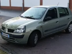 Utilisé 2001 Renault Clio II Expression Berline | 1 500 € (Bon prix)