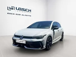Blanc Utilisé 2025 VW Golf VIII R Berline | 51 271 € (Prix assez cher)