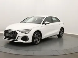 Blanc Utilisé 2021 Audi A3 Sportback e-tron S-Line Berline | 26 990 € (Bon prix)