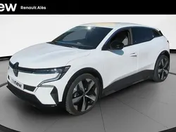 Blanc Utilisé 2023 Renault Mégane Techno Berline | 24 990 € (Prix juste)