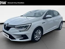 Blanc Utilisé 2021 Renault Mégane IV Zen Berline | 17 990 € (Prix assez cher)