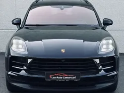 Noir Utilisé 2018 Porsche Macan Turbo SUV | 38 900 € (Prix assez cher)