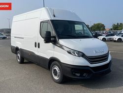 Blanc Utilisé 2023 Iveco Daily Van | 50 280 €