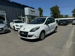 Blanc Utilisé 2011 Renault Scénic III Bose Edition Monospace | 4 990 € (Super prix)